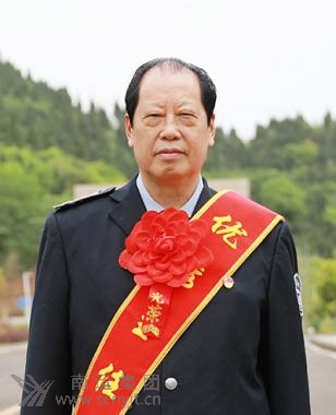 02.jpg